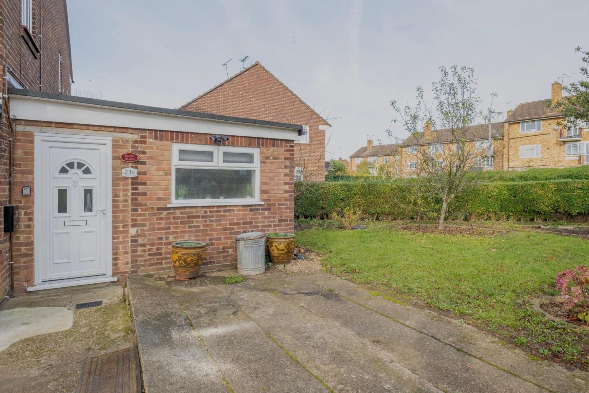Kings House Apartment Hayes, West London Apt A Northolt  Exterior photo